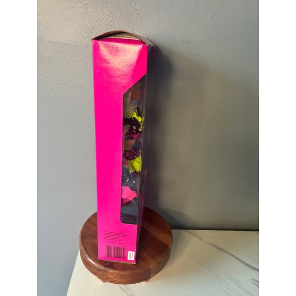 Disney Fun Barbie Doll – Disney Parks Exclusive – 1991 – NRFB – Mickey Ears - Picture 11 of 12